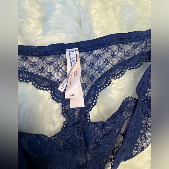Dark Blue Victorias Secret Bra and Pantie - Picture 2 of 11